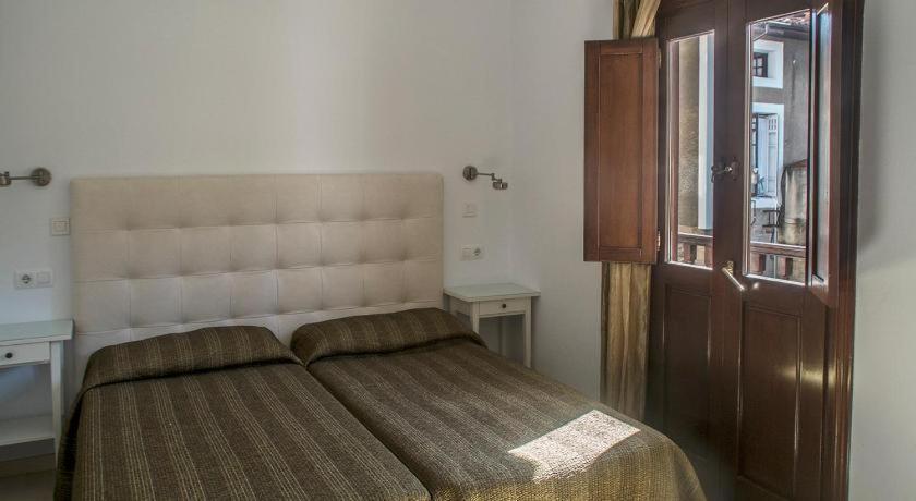 Pension-Hospedaje La Tapuca San Vicente De La Barquera Extérieur photo
